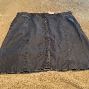 Womens denim skirt. J Jill